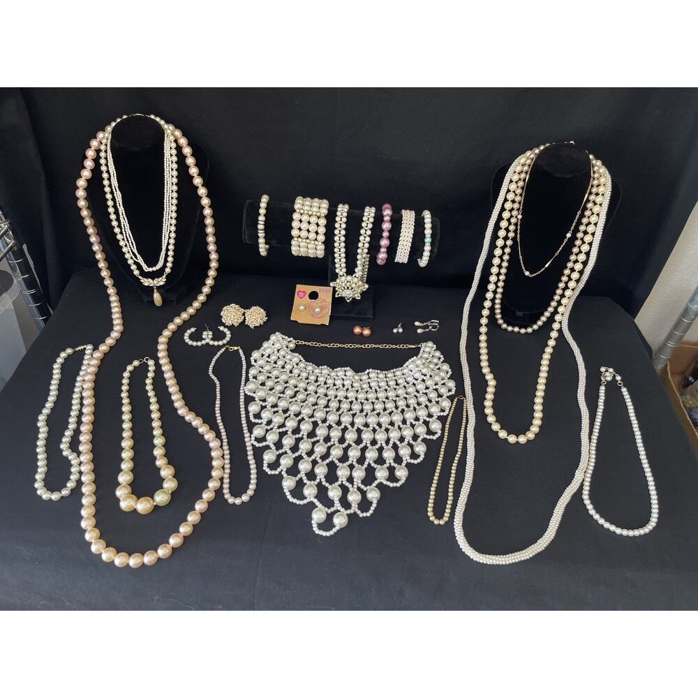 Vintage To Now Pearl Jewelry Lot Necklaces Earrings Bracelets 25 Items
